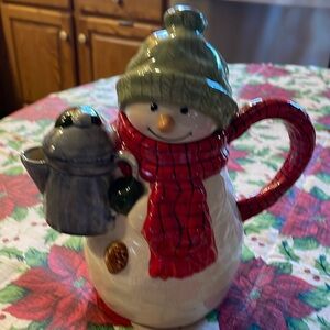 Vintage Hallmark Mitford Snowman Teapot